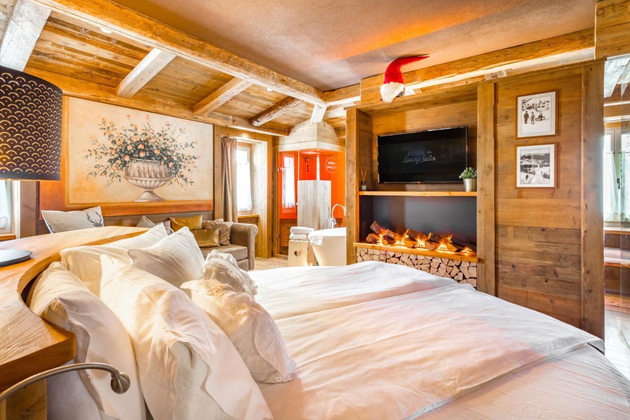 John Luxury Suites 福尔加里亚 外观 照片