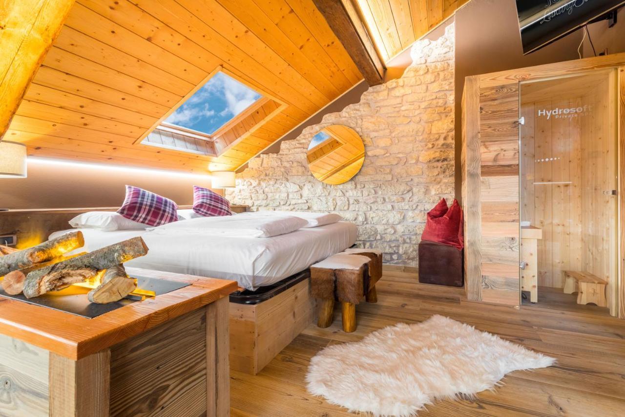 John Luxury Suites 福尔加里亚 外观 照片