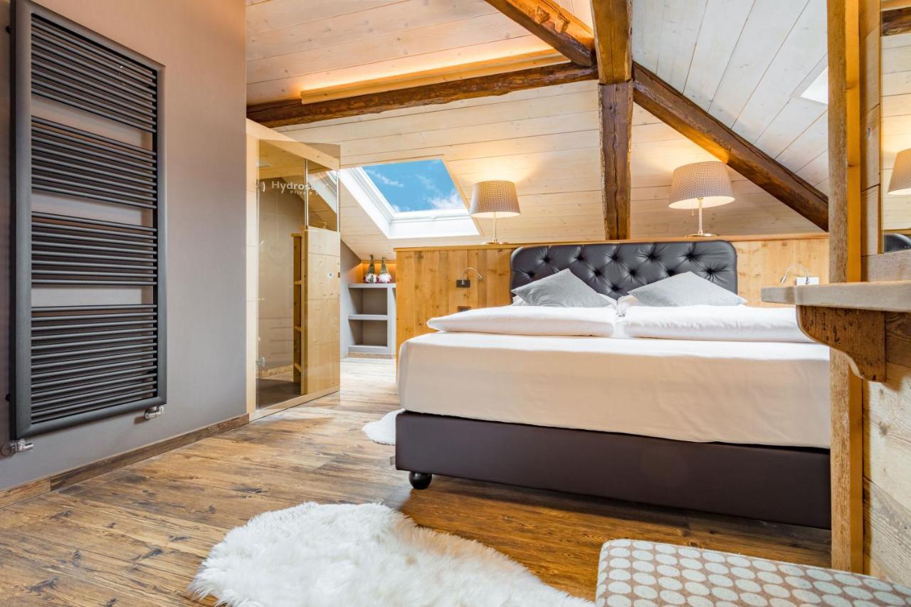 John Luxury Suites 福尔加里亚 外观 照片
