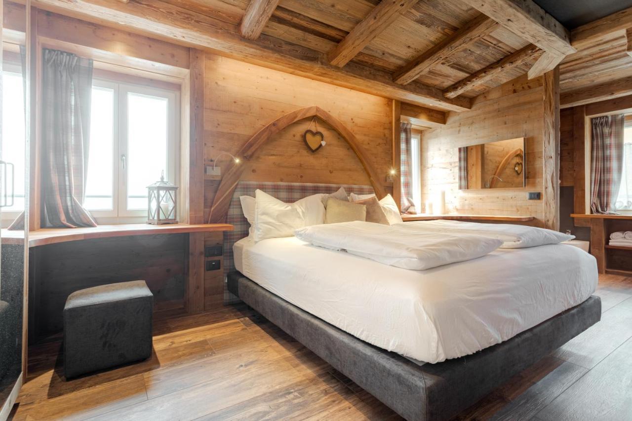 John Luxury Suites 福尔加里亚 外观 照片
